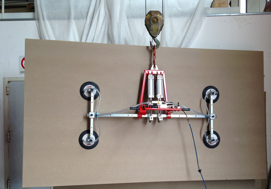 Noleggio Sollevatore a Ventosa elettrico GLA8F 500kg - 8 ventose - diametro 250mm - dimensioni massime 3000x1500mm con portata massima 500KG